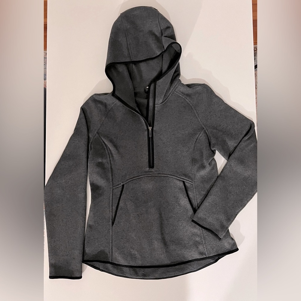Lululemon Women’s Fleece Quarter-Zip Hoodie, size 8/M, dark gray color